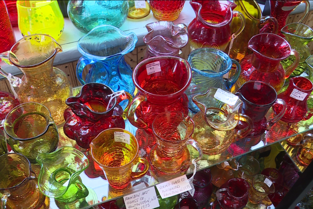 Image: Pottery, Porcelain & Glass