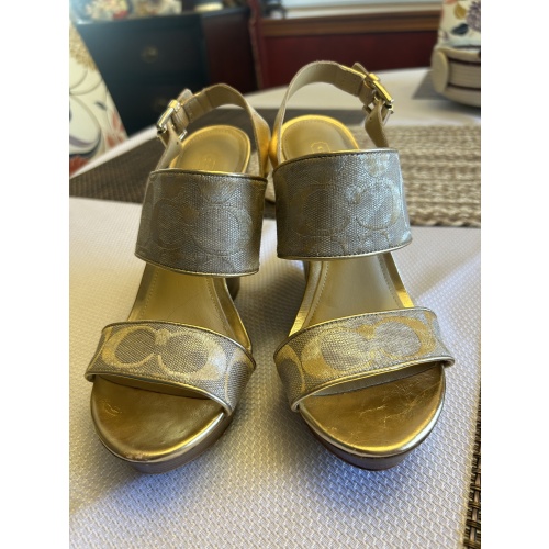 Coach Woman’s Size 6 Shoes